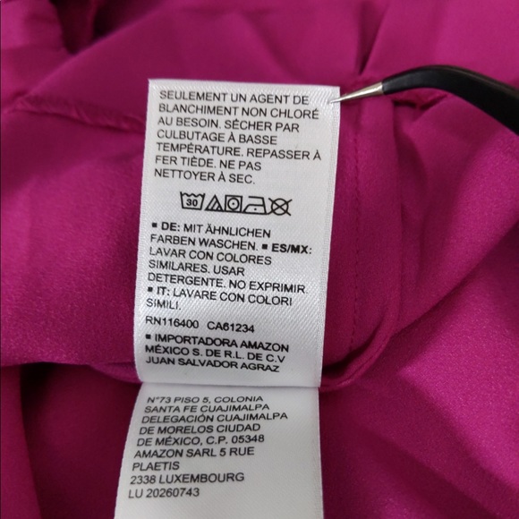 Lark & Ro Three Quarter Sleeve Blouse - Picture 9 of 9
